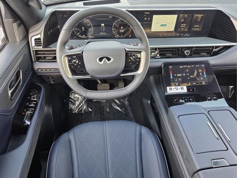 New 2026 INFINITI QX80 4WD image 11