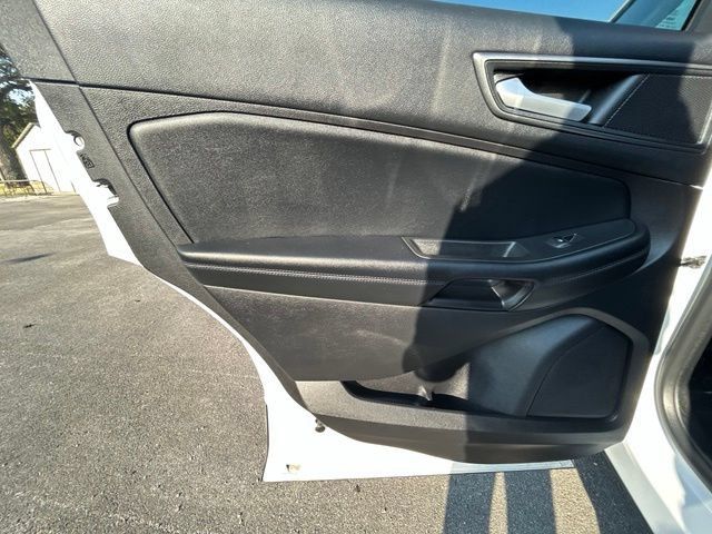 Used 2022 Ford Edge SE w/ Black Appearance Package AWD/4WD image 37