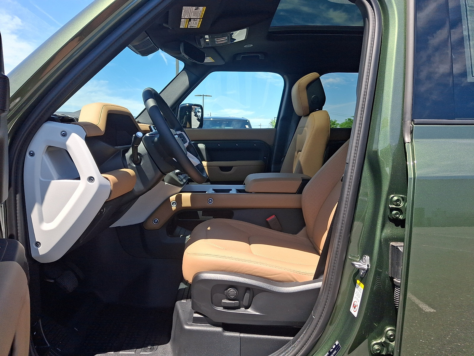 New 2026 Land Rover Defender 110 S AWD/4WD image 12