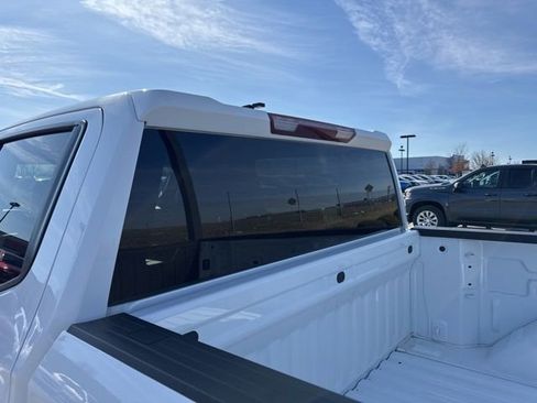 Used 2023 Chevrolet Silverado 1500 LT image 15