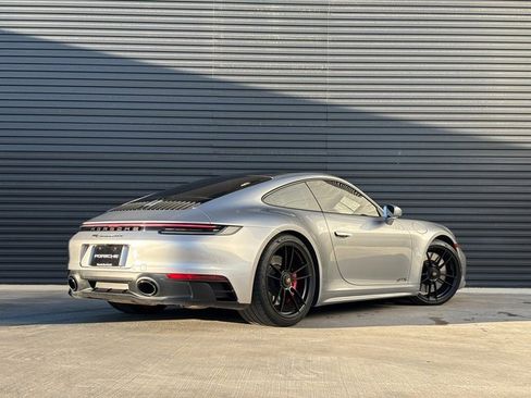 Certified 2022 Porsche 911 Carrera GTS image 7