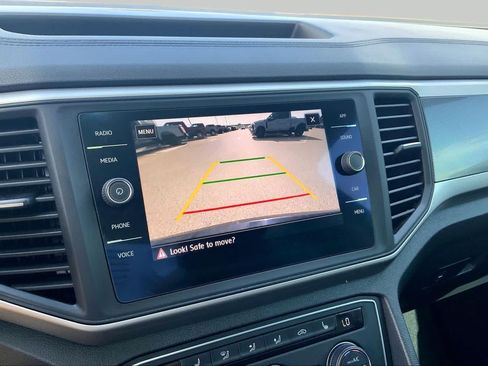 Used 2021 Volkswagen Atlas SE w/ Panoramic Sunroof Package FWD image 27