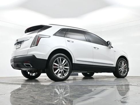 Used 2025 Cadillac XT5 Sportv w/ Technology Package image 34