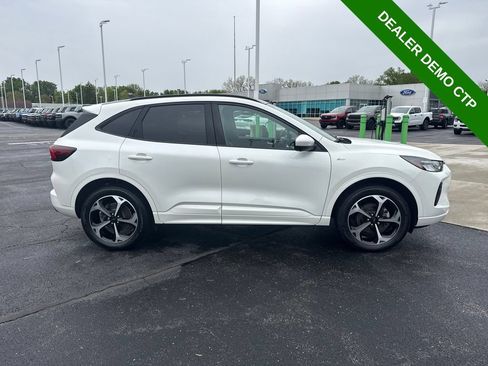 Used 2024 Ford Escape ST-Line Select w/ Tech Pack #2 AWD/4WD image 5