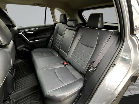 Used 2023 Toyota RAV4 XLE Premium AWD/4WD image 20
