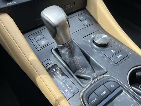Used 2015 Lexus RC 350 w/ Navigation System Package RWD image 26