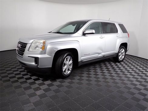 Used 2017 GMC Terrain SLE image 8