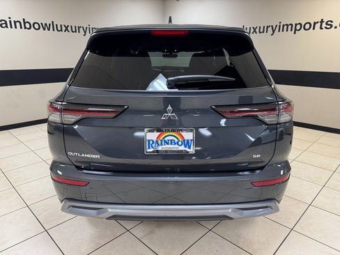New 2026 Mitsubishi Outlander SE image 5
