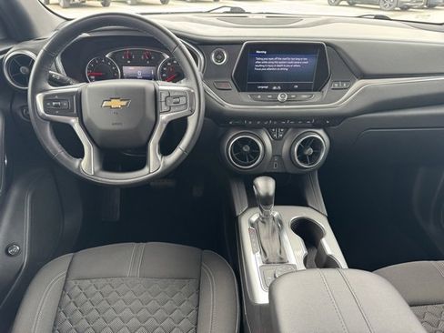 Used 2019 Chevrolet Blazer LT image 16