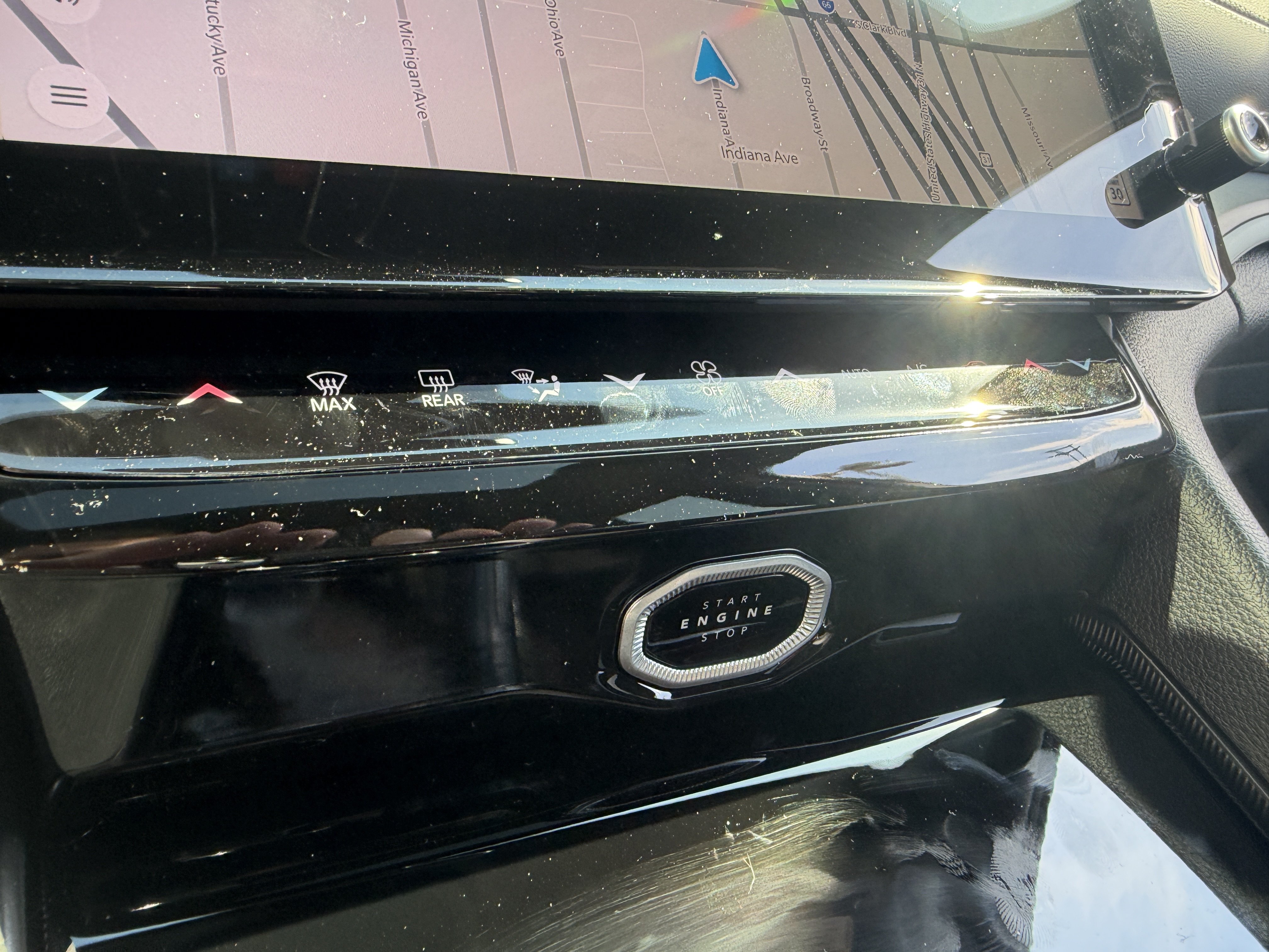 New 2026 Jeep Grand Cherokee Altitude AWD/4WD image 39