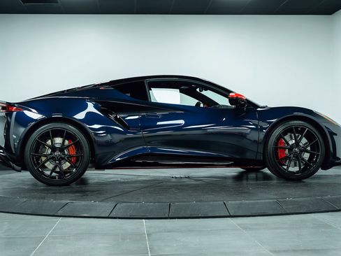 New 2026 Lotus Emira SE image 5