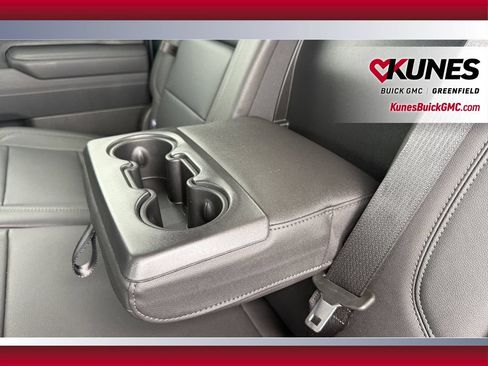 Used 2025 GMC Sierra 1500 SLT AWD/4WD image 22