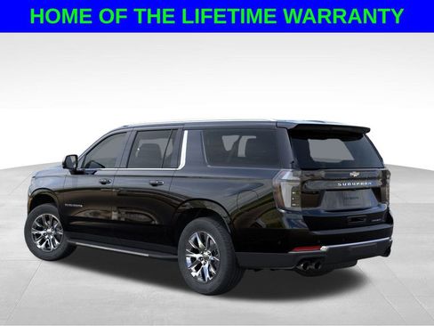 New 2026 Chevrolet Suburban Premier image 3