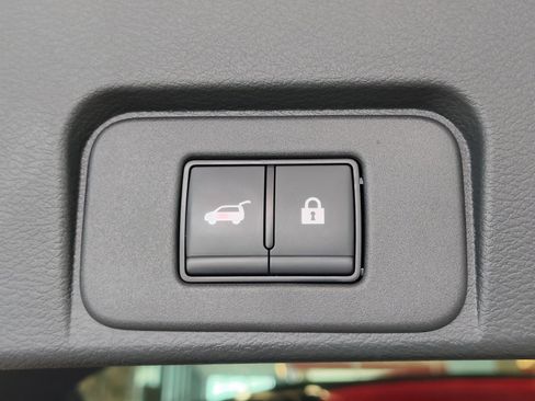 Certified 2024 Nissan Rogue SL w/ SL Premium Package FWD image 34