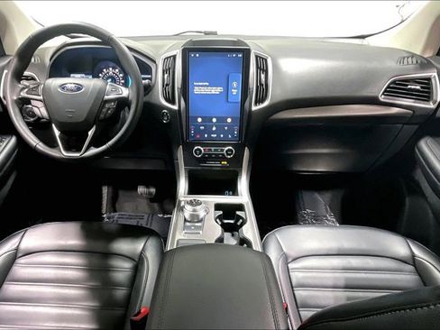 Used 2024 Ford Edge SEL image 15