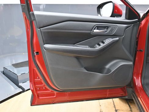 Used 2024 Nissan Rogue SL w/ SL Premium Package image 45