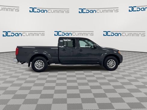 Used 2014 Nissan Frontier SV w/ SV Value Truck Package AWD/4WD image 9