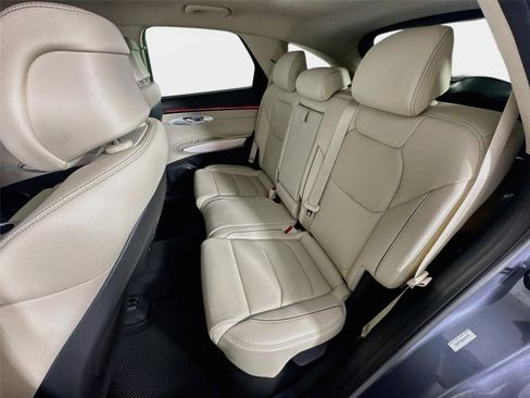 New 2027 Genesis GV70 2.5T Advanced AWD/4WD image 24