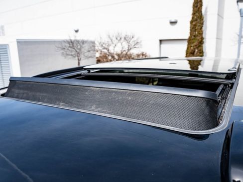 Used 2025 Chevrolet Suburban Z71 w/ Comfort Package image 14