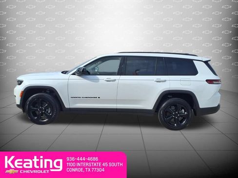 Used 2023 Jeep Grand Cherokee L Laredo AWD/4WD image 10