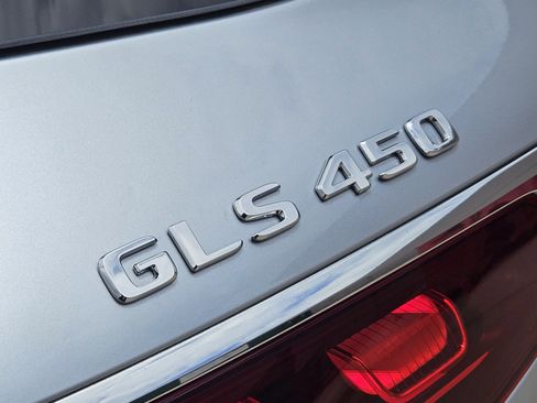 Certified 2026 Mercedes-Benz GLS 450 4MATIC image 32
