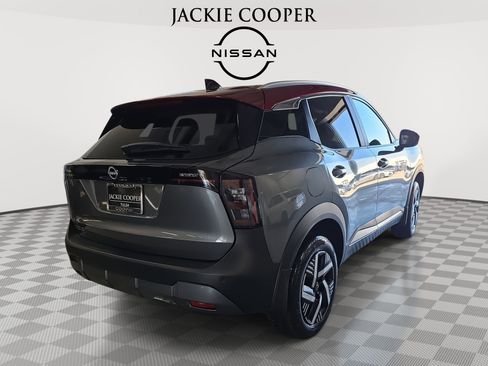 New 2026 Nissan Kicks SV w/ SV Premium Package FWD image 5