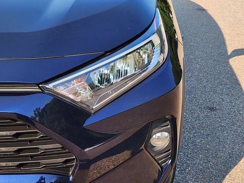 Used 2021 Toyota RAV4 XLE AWD/4WD image 13