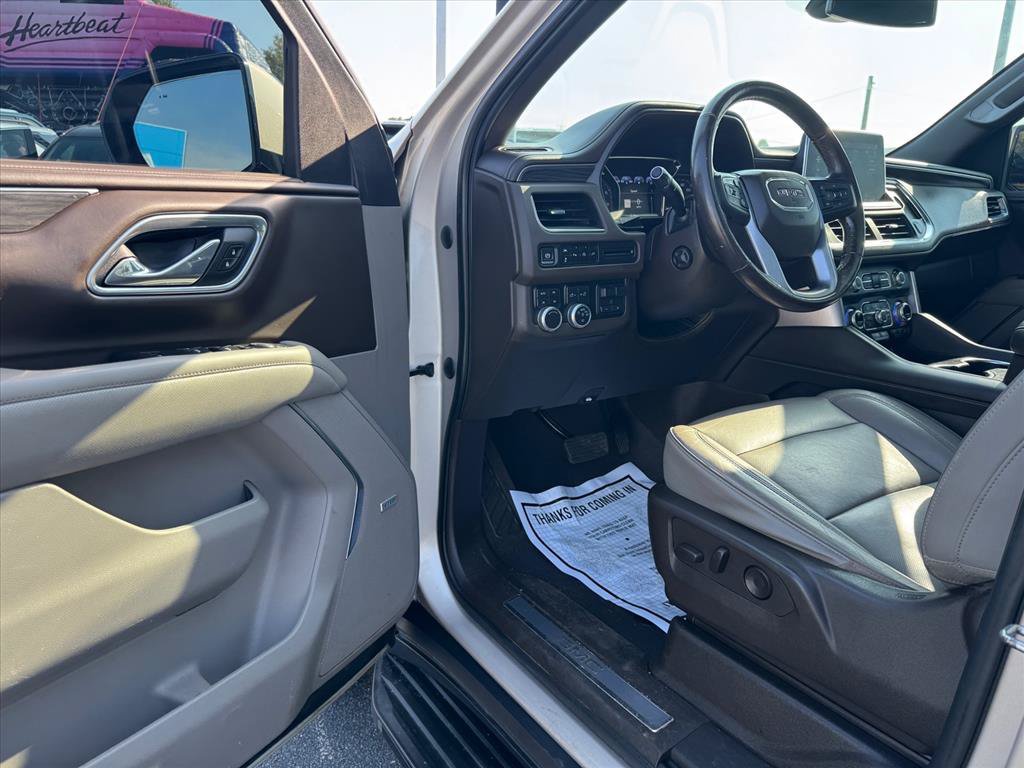 Used 2021 GMC Yukon SLT w/ SLT Luxury Plus Package AWD/4WD image 18