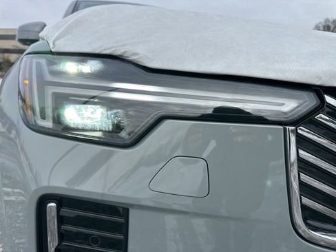 New 2026 Volvo XC90 B6 Plus w/ Protection Package Premier AWD/4WD image 9