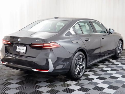 New 2026 BMW 530i xDrive w/ Premium Package AWD/4WD image 19