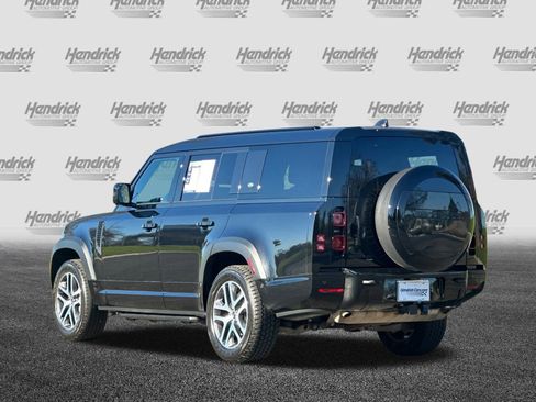 Used 2023 Land Rover Defender 130 X-Dynamic SE image 7