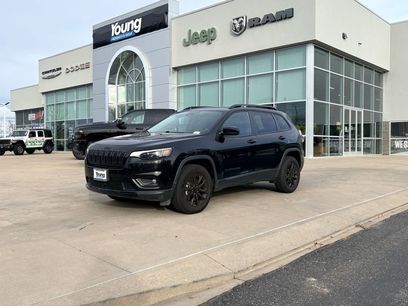 Used 2023 Jeep Cherokee Altitude Lux