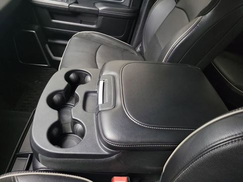 Used 2020 RAM 2500 Laramie w/ Night Edition image 28