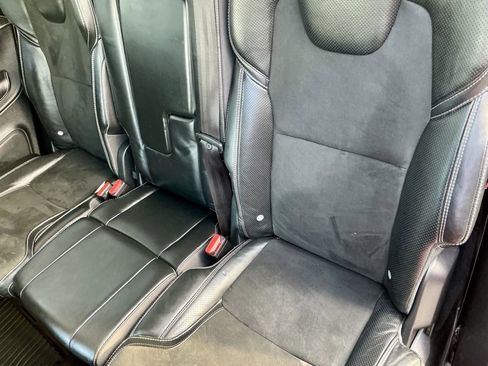 Used 2019 Volvo XC90 T5 R-Design w/ Advanced Package image 31