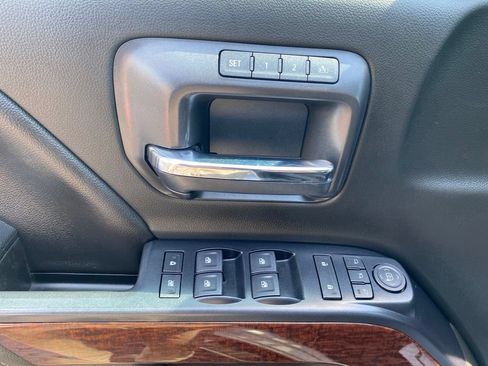 Used 2018 GMC Sierra 1500 SLT w/ SLT Premium Package AWD/4WD image 11