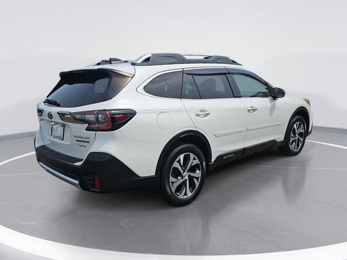 Used 2020 Subaru Outback Touring XT AWD/4WD image 3