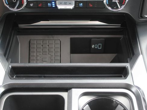 New 2026 Ford F350 Platinum w/ Tremor Off-Road Package AWD/4WD image 43