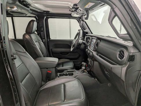 Used 2023 Jeep Wrangler Sahara w/ Cold Weather Group image 21