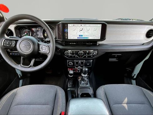 Used 2024 Jeep Wrangler Unlimited AWD/4WD image 7