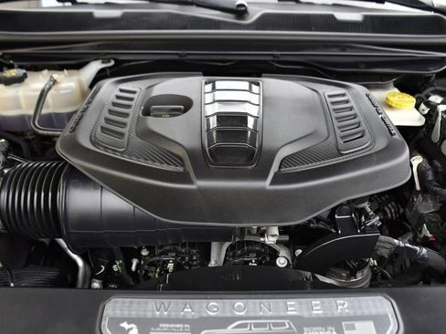 Used 2023 Jeep Wagoneer Series III w/ Premium Group I AWD/4WD image 37