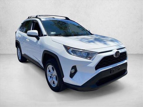 Used 2020 Toyota RAV4 XLE w/ All Weather Liner Package FWD image 2