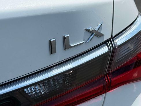 Used 2022 Acura ILX w/ Premium Package FWD image 11
