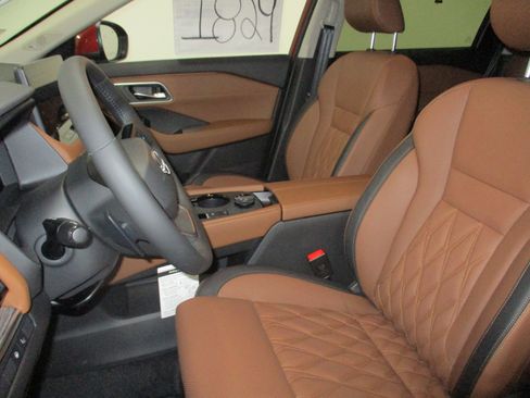 New 2026 Nissan Rogue Platinum w/ Platinum Premium Package image 37