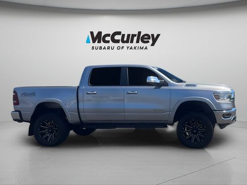 Used 2019 RAM 1500 Laramie w/ Off Road Group AWD/4WD image 7