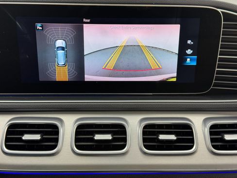 Used 2020 Mercedes-Benz GLE 350 4MATIC w/ Premium Package image 33