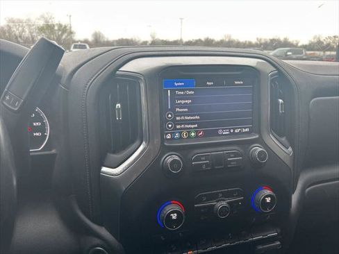 Used 2021 Chevrolet Silverado 1500 LT Trail Boss w/ Convenience Package II AWD/4WD image 14