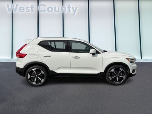Used 2019 Volvo XC40 T5 Momentum AWD/4WD image 2