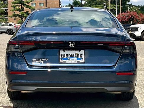 Used 2025 Honda Accord SE image 4