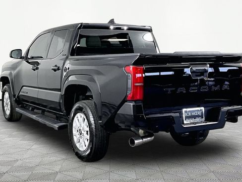 Used 2026 Toyota Tacoma SR5 RWD image 4