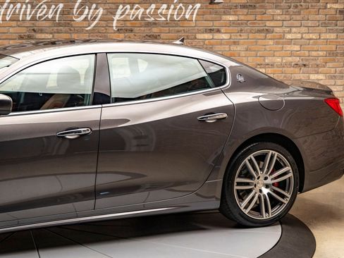 Used 2017 Maserati Quattroporte S GranLusso Q4 image 13